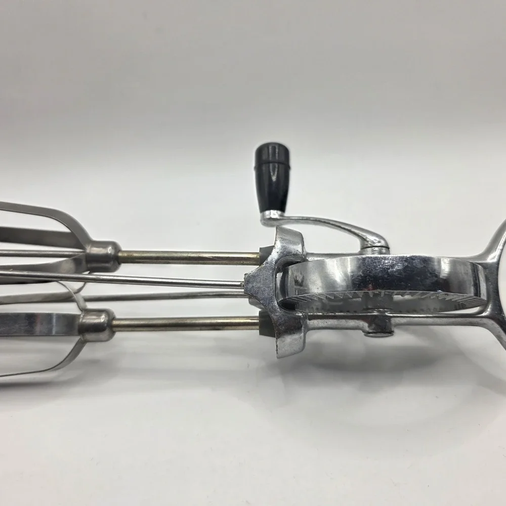 Vintage Ekco Best Hand Crank Egg Beater Stainless Steel Manual Rotary Mixer MCM